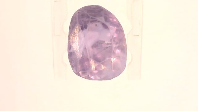 Srilankan Colour-Change Sapphire 3.03 Carat — video