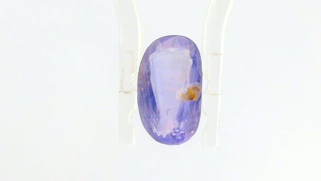 Srilankan Colour-Change Sapphire 2.68 Carat — video