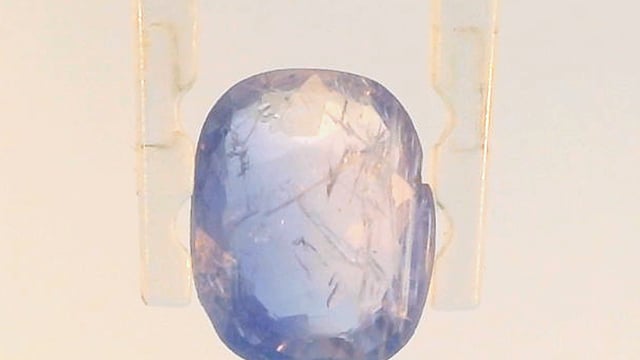 Srilankan Colour-Change Sapphire 2.65 Carat — video