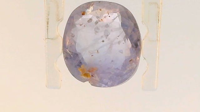 Srilankan Colour-Change Sapphire 2.44 Carat — video