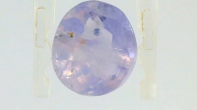 Srilankan Colour-Change Sapphire 3.55 Carat — video