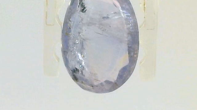 Srilankan Colour-Change Sapphire 2.81 Carat — video