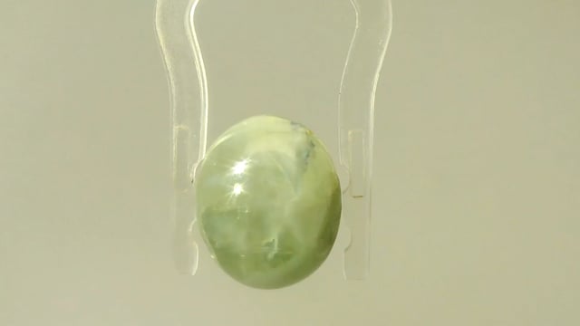 Srilankan Chrysoberyl Cat's Eye6.29 Carat — video