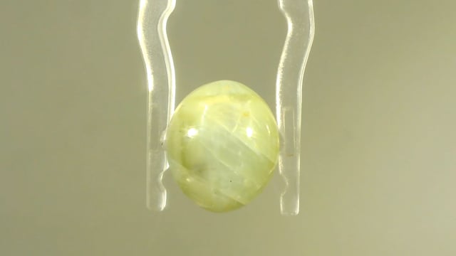 Srilankan Chrysoberyl Lehsunia  8.47 Carat — video