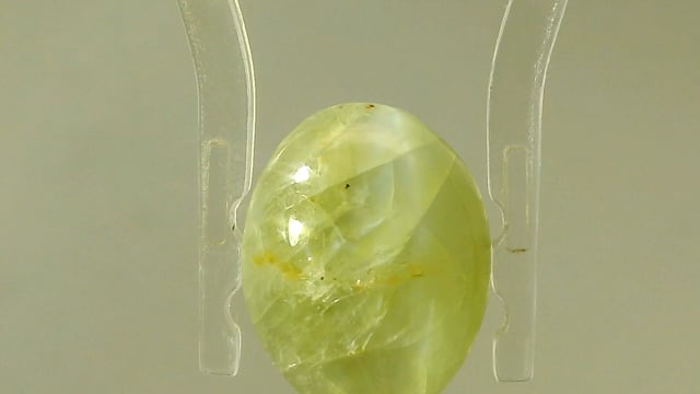 Srilankan Chrysoberyl Lehsunia 6.29 Carat — video