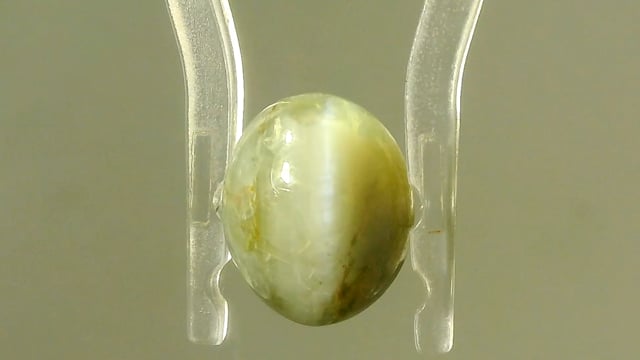 Srilankan Chrysoberyl Lehsunia  6.37 Carat — video
