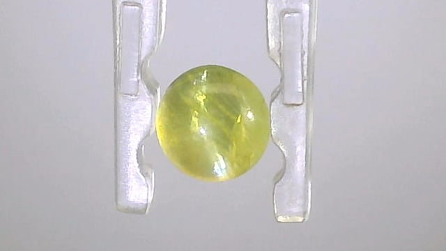 Srilankan Chrysoberyl Lehsunia  0.61 Carat — video