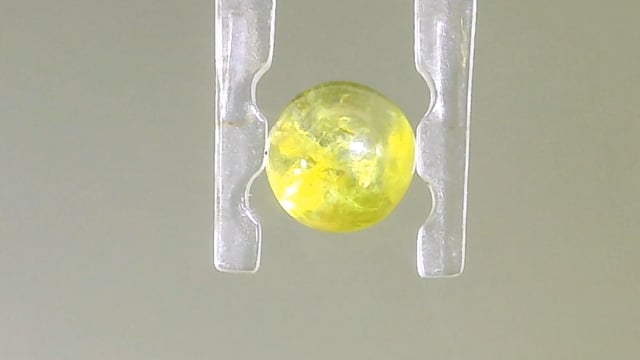 Srilankan Chrysoberyl Lehsunia  0.82 Carat — video