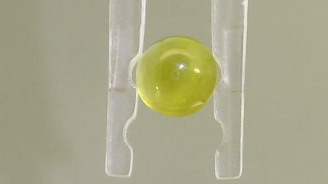 Srilankan Chrysoberyl Lehsunia  0.96 Carat — video