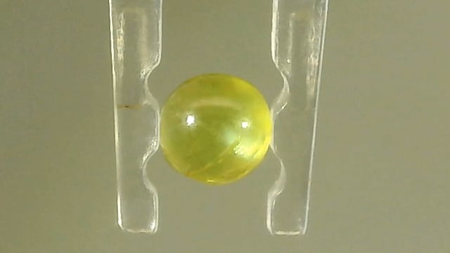 Srilankan Chrysoberyl Lehsunia  0.69 Carat — video