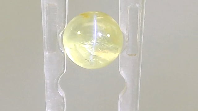 Srilankan Chrysoberyl Cat's Eye 0.81 Carat — video