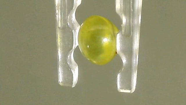 Srilankan Chrysoberyl Cat's Eye 0.49 Carat — video
