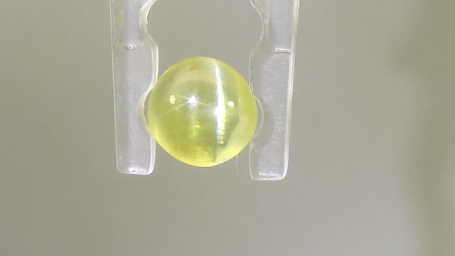 Srilankan Chrysoberyl Vaidoorya 0.41 Carat — video