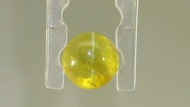 Srilankan Chrysoberyl Vaidoorya 0.68 Carat — video