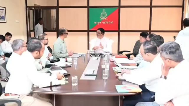 वन संपदा के प्रबंधन से जैव विविधता का संरक्षण एवं आर्थिक विकास साधें  सहपालकमंत्री अॅडव्होकेट आशीष जयस्वाल

सामूहिक वन अधिकार प्रबंधन, बांस के मूल्यवर्धन एवं मानव-वन्यजीव संघर्ष नियंत्रण के संबंध में वन विभाग की समीक्षा