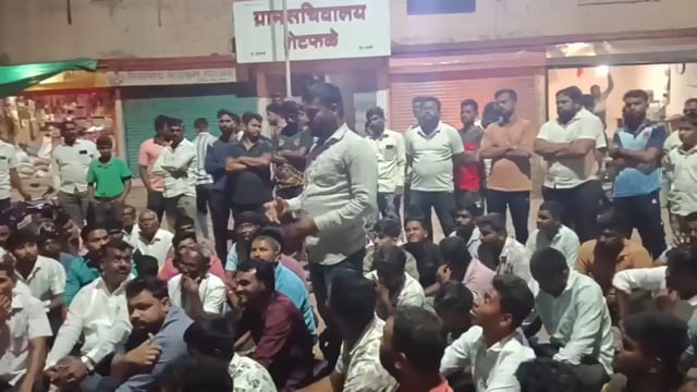 “आम्ही निवेदन दिलं नसतं तर तुम्ही शेटफळेत आला असता का?” — शिवप्रेमी युवकांचा जि.प. सदस्य विनायक मासाळ यांना थेट सवाल; ‘आटपाडीत ऑफिस आहे माहित आहे का?’ या उत्तराने संतापाचा उद्रेक!