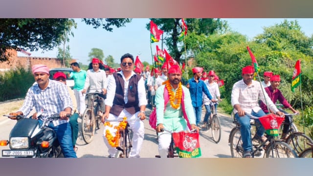 बाबागंज में गरजी PDA साइकिल यात्रा, गुड्डन राज पासी बोले—कार्यकर्ताओं पर जुल्म का होगा हिसाब#latest_news 