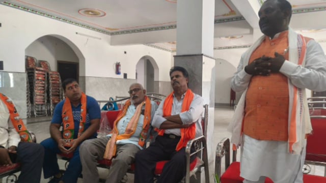 रजौन बांका धोनी