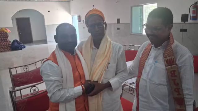 रजौन बांका मध्य विद्यालय धोनी स्कूल में आज
