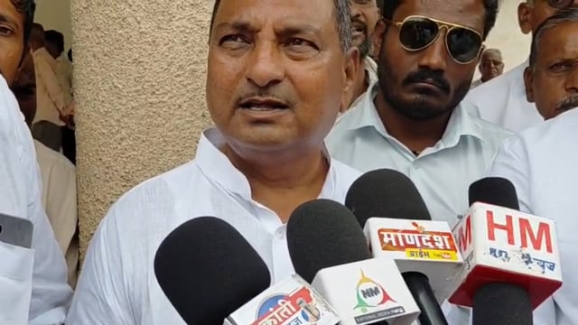 दुष्काळी परिस्थितीमध्ये तालुक्यातील डाळिंबाच्या बागा व पशुधन वाचवण्यासाठी काय उपाययोजना करायला हव्यात राजेंद्र देशमुख