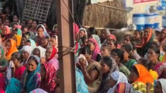 जमीन अधिग्रहणाविरोधात घारगाव, फराळा, मोहरली, रामाळा गावातील महिलांचा एल्गार; १४ गावांतील महिलांना एकत्र करून आंदोलन तीव्र करण्याचा इशारा