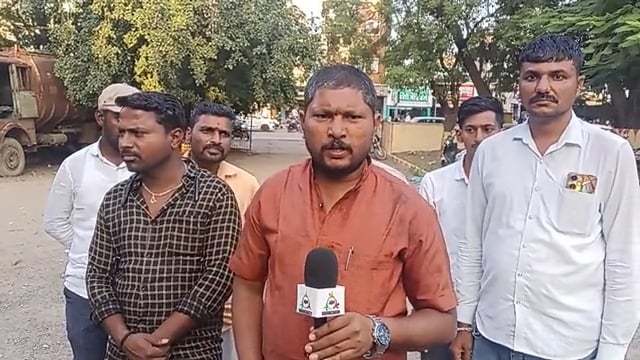 आटपाडी येथील दुय्यम निबंधक कार्यालयातील नियमित ते बाबत चौकशी करण्याची मागणी प्रकाश गायकवाड 