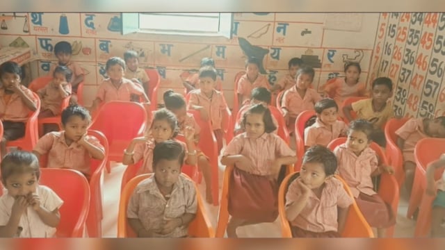 डीएम अंशुल अग्रवाल के निर्देश पर चार आंगनबाड़ी केंद्रों का औचक निरीक्षण, सेविकाओं की लापरवाही पर बीडीओ नाराज