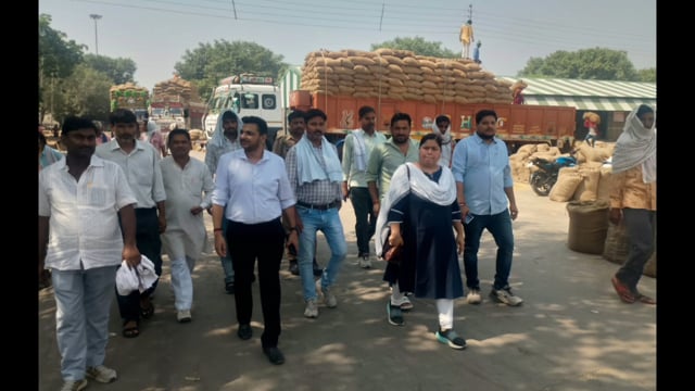 नगर मजिस्ट्रेट अनुपम कुमार मिश्रा द्वारा धान की लगातार आवक