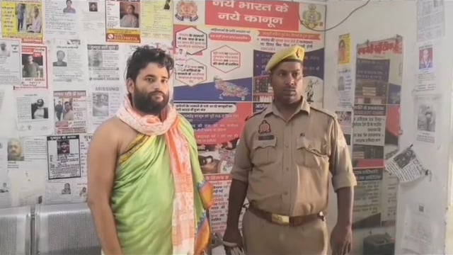 वृन्दावन से बड़ी खबर...

गुरुकुल हादसे में पुलिस ने बड़ी कार्रवाई करते हुए संचालक आचार्य आशीष को गिरफ्तार कर लिया