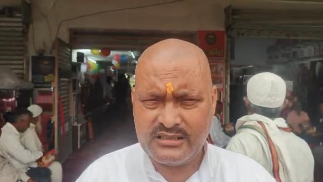 गांडेय प्रखंड के दासडीह में भारत फर्नीचर का उद्घाटन 