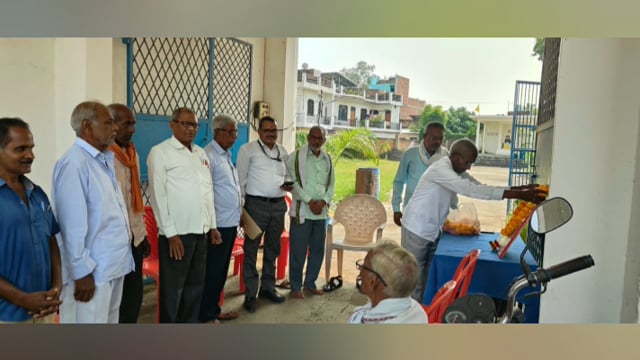 मान्यवर कांशीराम जी के परिनिर्वाण दिवस पर समाज सुधार समिति कुंडा ने अर्पित की पुष्पांजलि उनके विचारों को किया याद#latest