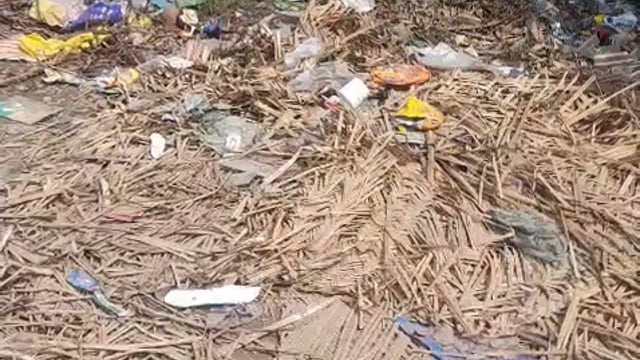 खंदोली राष्ट्रीय राजमार्ग पर कूड़ा एवं गंदगी का अंबार रहा गीरो एवं स्थानीय निकास करने वालों को हो रही है दिक्कत परेशानी