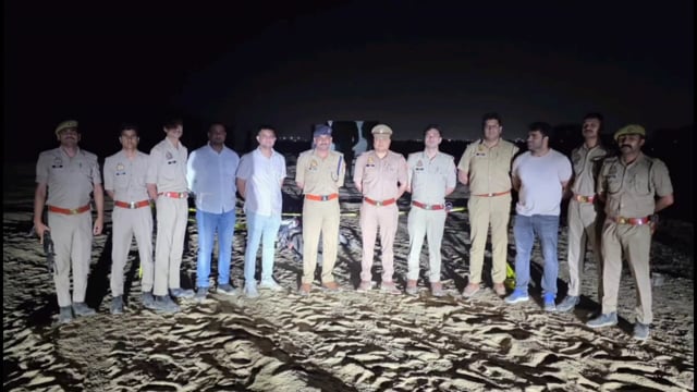 मथुरा में बदमाशों के खिलाफ पुलिस का बड़ा एक्शन! छिनैती की वारदात को अंजाम देने वाले दो अभियुक्त पुलिस मुठभेड़ के दौरान गिरफ्तार!