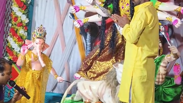 रायगढ़ खास तिराहे पर सजा मां दुर्गा का भव्य पंडाल, नवरात्रि में भक्तों में दिखा भारी उत्साह#latest_news 