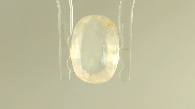 Srilankan Pukhraj  3.08 Carat — video