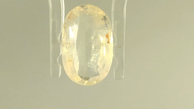 Srilankan Pukhraj  4.24 Carat — video