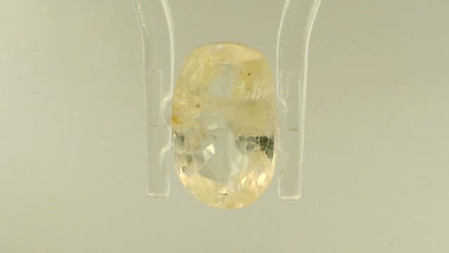 Srilankan Pukhraj  3.69 Carat — video