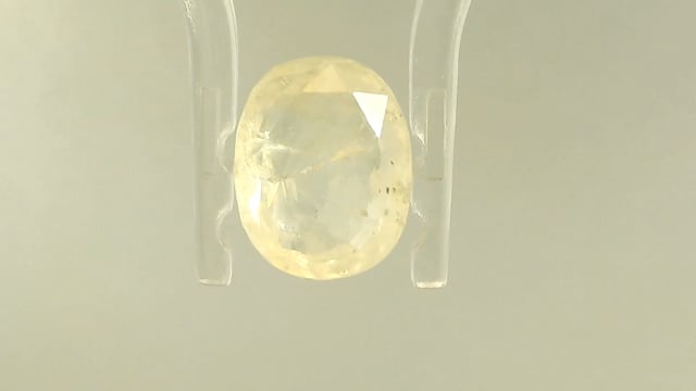 Srilankan Pukhraj  3.38 Carat — video