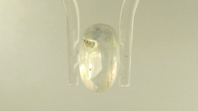 Srilankan Pukhraj  2.56 Carat — video