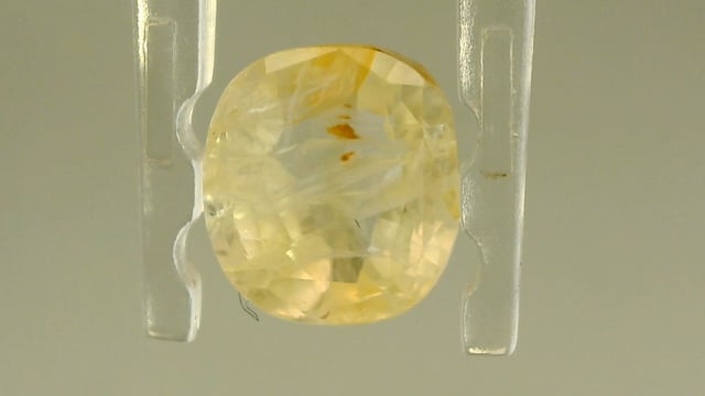 Srilankan Yellow Sapphire 2.38 Carat — video