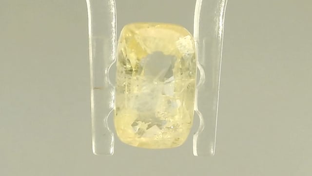 Srilankan Yellow Sapphire 2.85 Carat — video