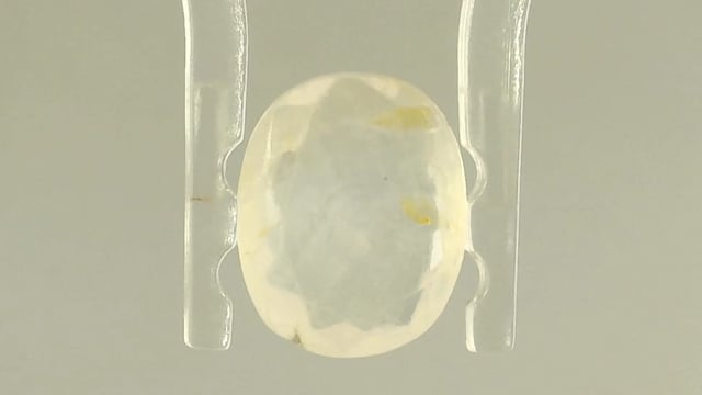 Srilankan Yellow Sapphire 2.95 Carat — video
