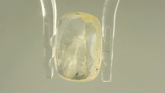Srilankan Yellow Sapphire 3 Carats — video