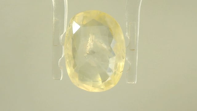 Srilankan Yellow Sapphire 3.91 Carats — video