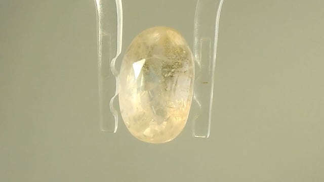 Srilankan Yellow Sapphire 3.62 Carats — video