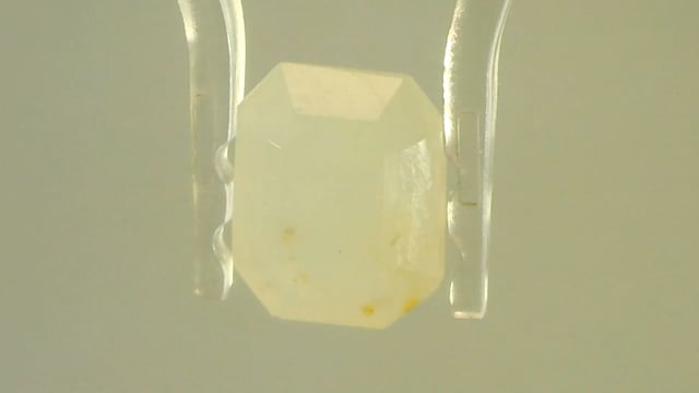 Yellow Sapphire 4.42 Carats — video