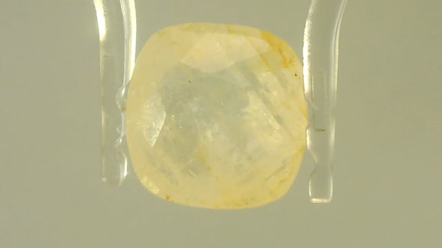 Srilankan Yellow Sapphire 8.97 Carats — video