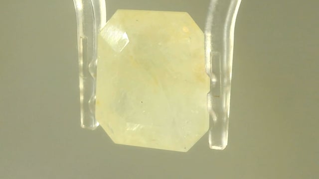 Yellow Sapphire 8.37 Carats — video