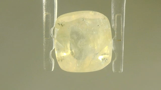 Srilankan Yellow Sapphire 4.5 Carats — video