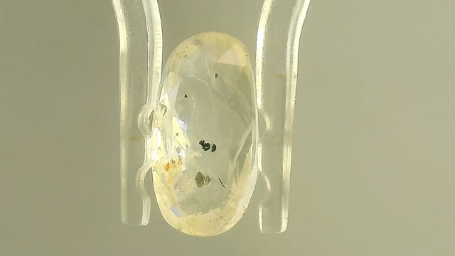 Srilankan Yellow Sapphire 3.99 Carats — video
